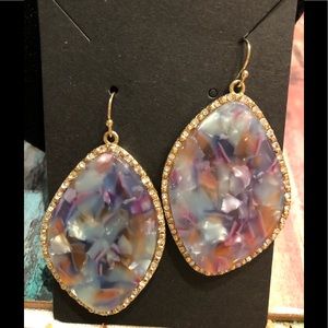 Purple hanging pierced earrings